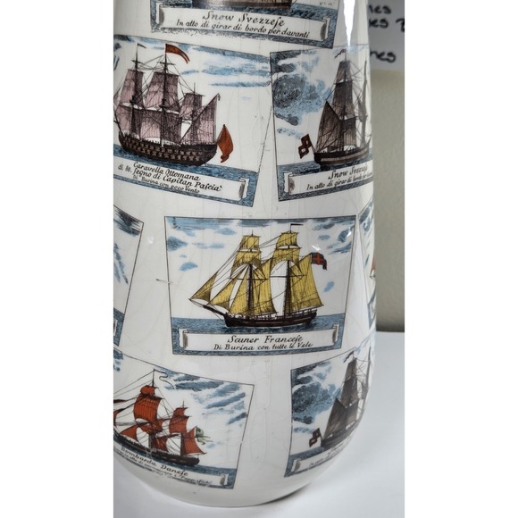 Vtg. Vase Historical Sailing Ships Hand Painted Porcelain Gold Trim Sailor‎ - Picture 2 of 6